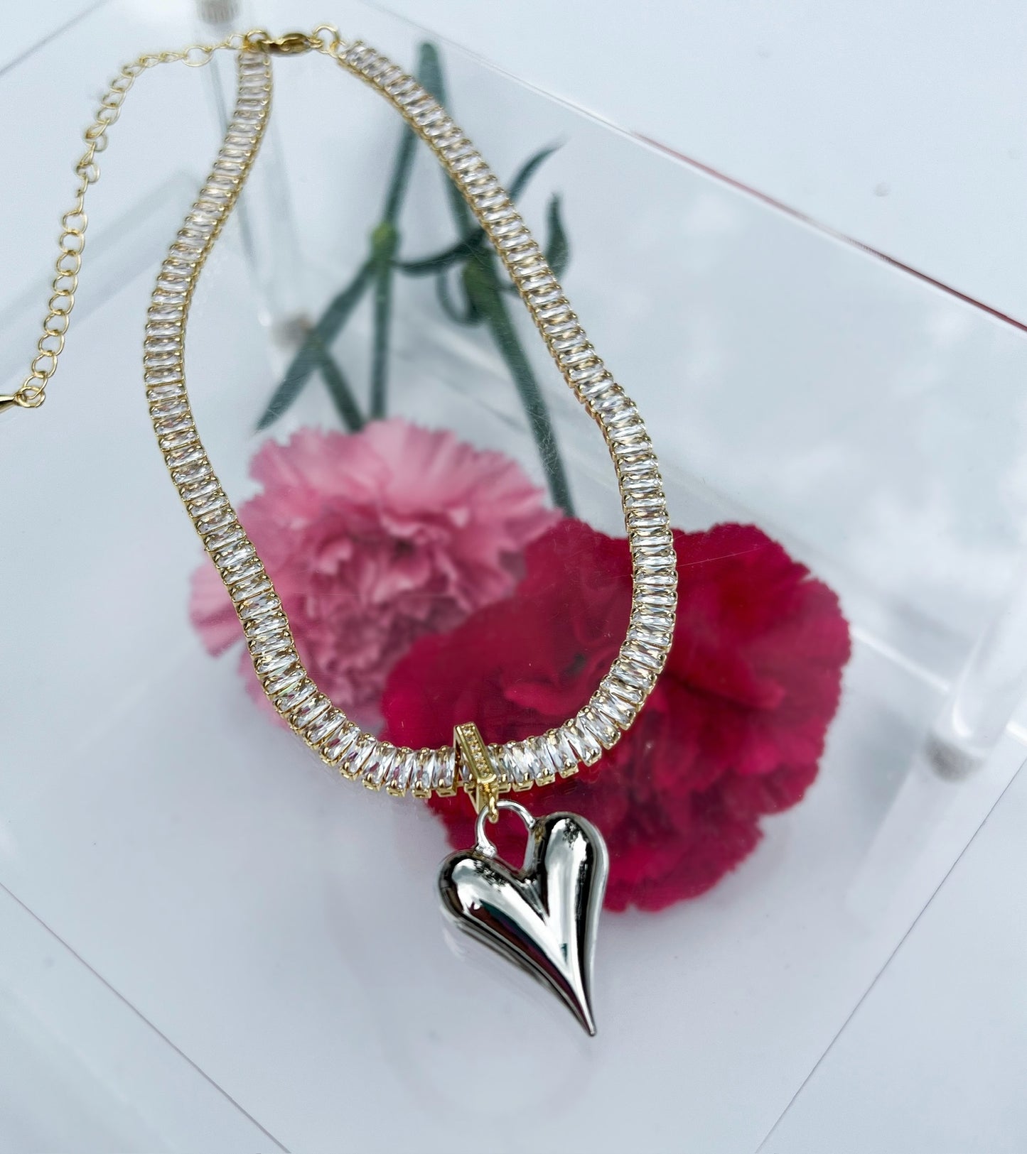 Diana's Chocker